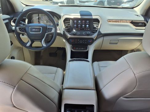 Used 2023 GMC Acadia Denali w/ Denali Technology Package FWD image 18