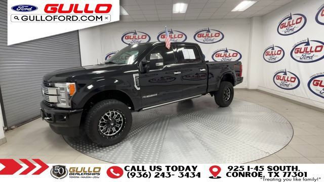 Certified 2019 Ford F250 Platinum w/ Platinum Ultimate Package AWD/4WD image 4
