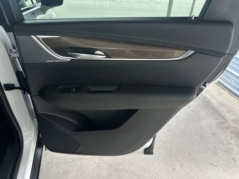 Certified 2023 Cadillac XT5 Sportv w/ Platinum Package image 41