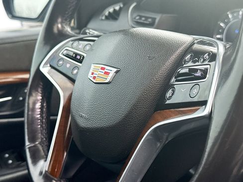 Used 2020 Cadillac Escalade ESV Luxury image 35