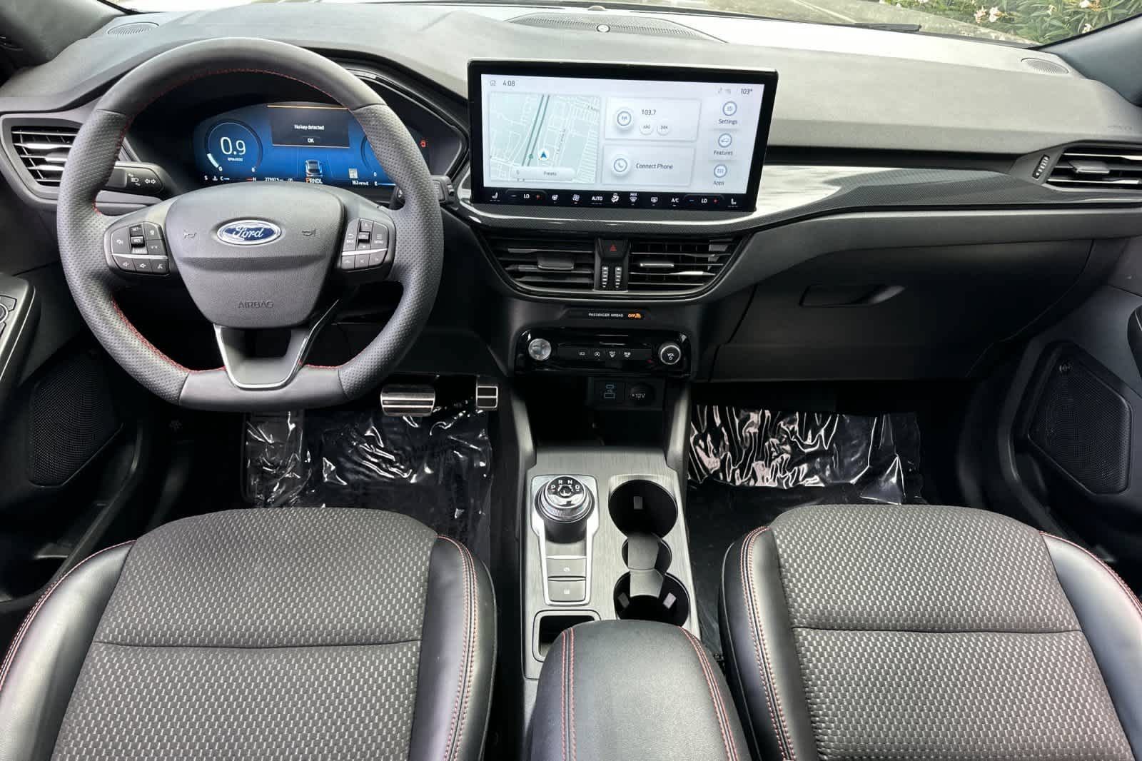 Used 2023 Ford Escape ST-Line Select w/ Tech Pack #2 AWD/4WD image 3