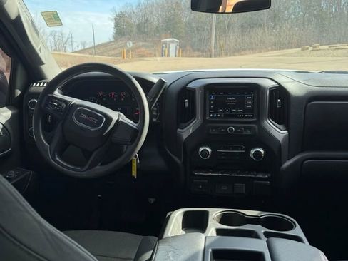 Used 2019 GMC Sierra 1500 Pickup 4D 5 3/4 ft w/ Convenience Package image 23