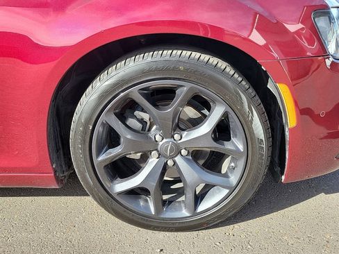 Used 2023 Chrysler 300 S image 5