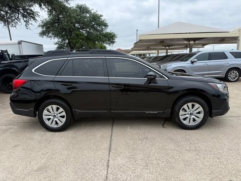 Used 2019 Subaru Outback 2.5i Premium AWD/4WD image 8