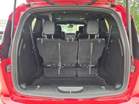 Used 2025 Chrysler Pacifica Select FWD image 7