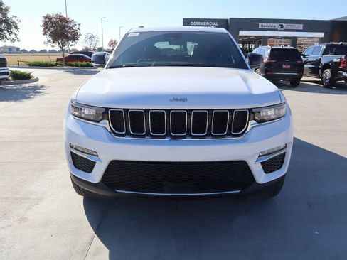 New 2025 Jeep Grand Cherokee Limited image 10