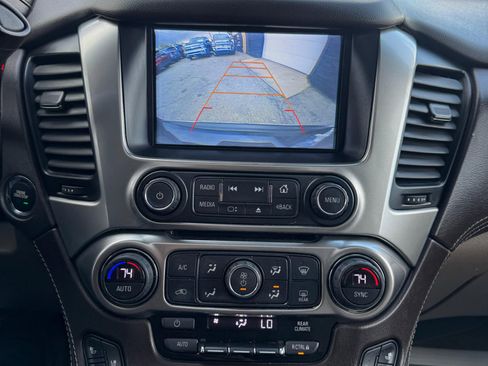 Used 2017 Chevrolet Suburban Premier image 22