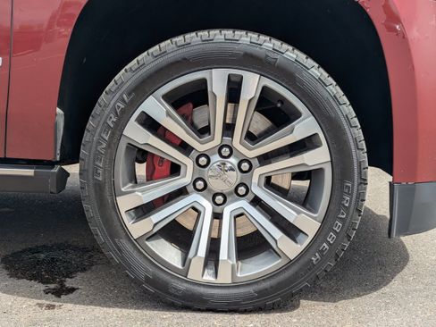 Used 2018 GMC Yukon Denali w/ Denali Ultimate Package AWD/4WD image 53