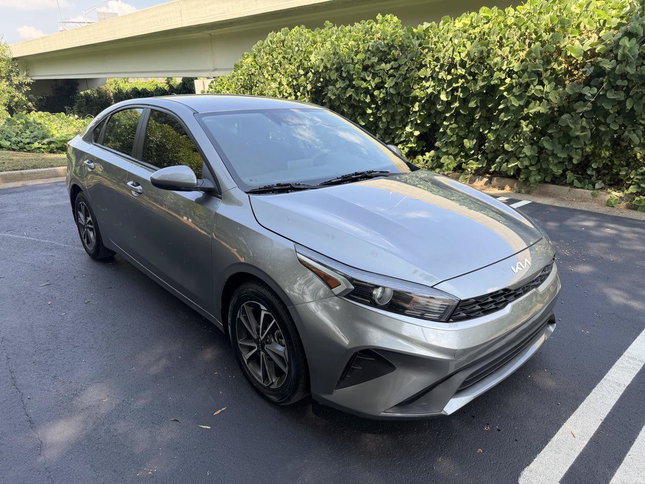 Used 2022 Kia Forte LXS FWD image 3