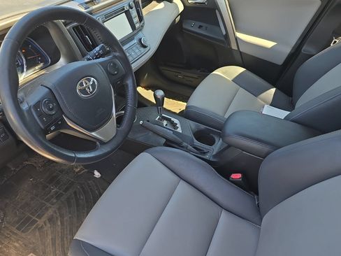 Used 2014 Toyota RAV4 Limited AWD/4WD image 7