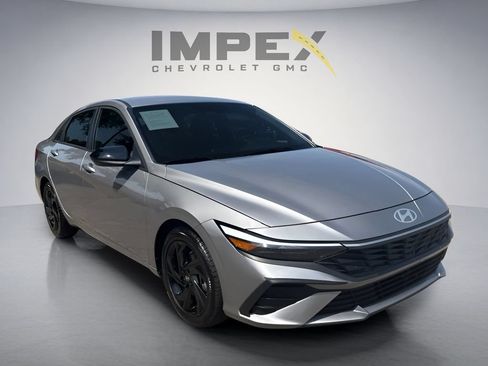 Used 2026 Hyundai Elantra Sport FWD image 7