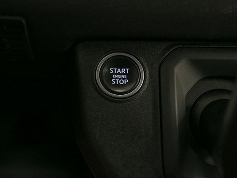 Used 2023 Land Rover Defender 110 X-Dynamic SE image 36