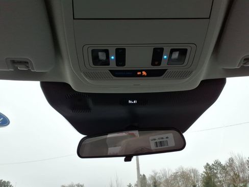 New 2026 Ford Explorer Active w/ Active Comfort Package image 8