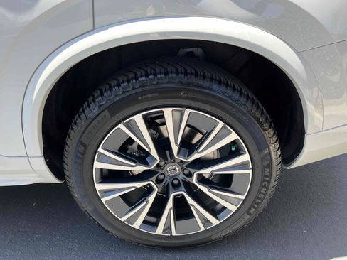 Used 2022 Volvo XC90 T5 Momentum AWD/4WD image 79