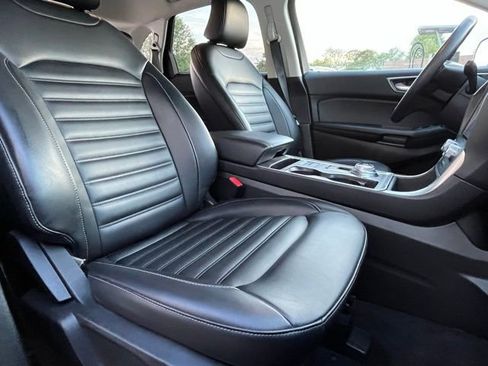 Used 2024 Ford Edge SEL image 29