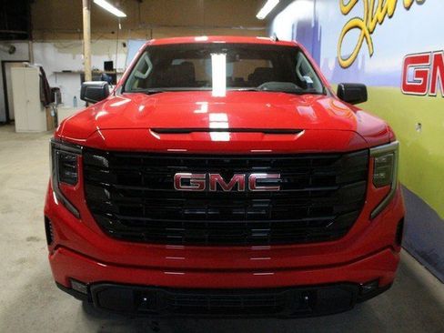 New 2026 GMC Sierra 1500 Elevation image 2
