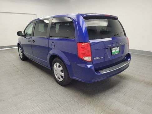 Used 2019 Dodge Grand Caravan SE w/ UConnect Hands-Free Group FWD image 5