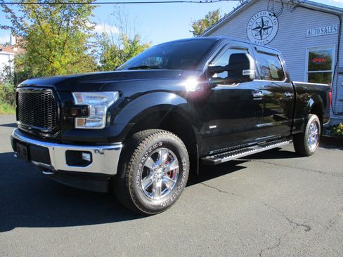 Used 2017 Ford F150 XLT w/ Equipment Group 302A Luxury image 2