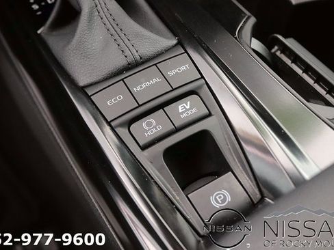 Used 2025 Toyota Camry LE image 18