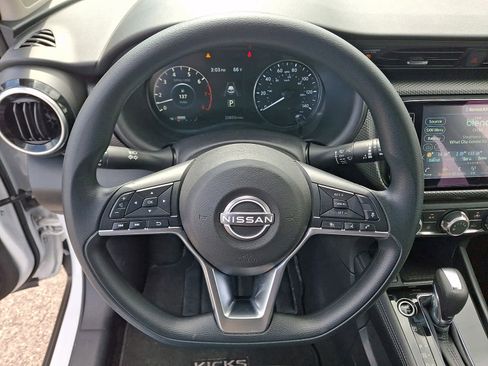 Used 2024 Nissan Kicks SV FWD image 20