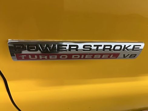 Used 2005 Ford F250 XL image 9