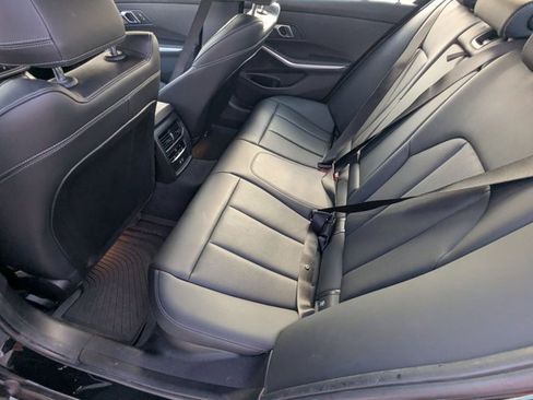 Used 2024 BMW 330i Sedan w/ M Sport Package RWD image 17