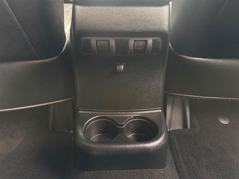 Used 2018 Jeep Wrangler Unlimited Sahara AWD/4WD image 22