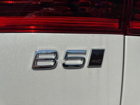 New 2026 Volvo XC60 B5 Ultra w/ Protection Package Premier image 10