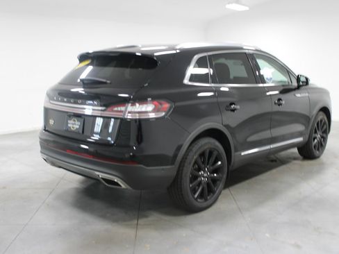 Used 2022 Lincoln Nautilus Reserve w/ Equipment Group 201A image 9