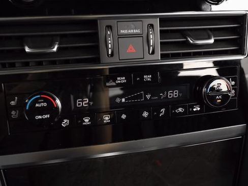 Used 2023 INFINITI QX80 Sensory AWD/4WD image 31