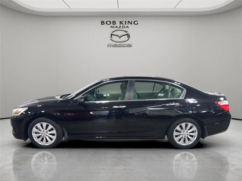 Used 2014 Honda Accord EX image 2