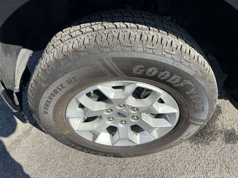 Used 2023 Ford F150 XLT AWD/4WD image 12