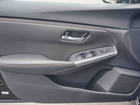 New 2025 Nissan Sentra SR image 21