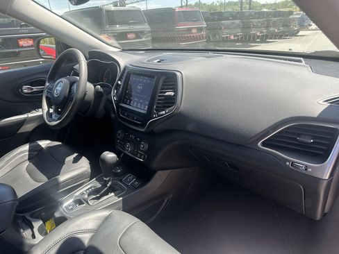 Used 2021 Jeep Cherokee Latitude Lux w/ Comfort/Convenience Group image 30