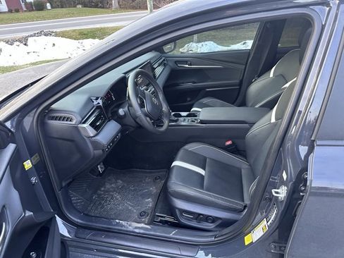 Used 2025 Toyota Camry SE w/ Multimedia Upgrade Package image 11