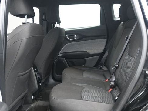 Used 2025 Jeep Compass Sport AWD/4WD image 5
