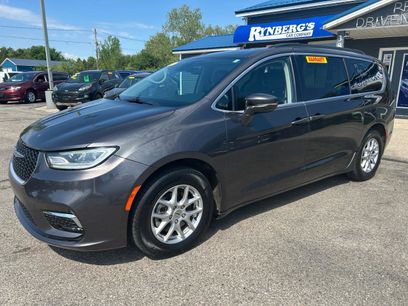 Used 2022 Chrysler Pacifica Touring-L