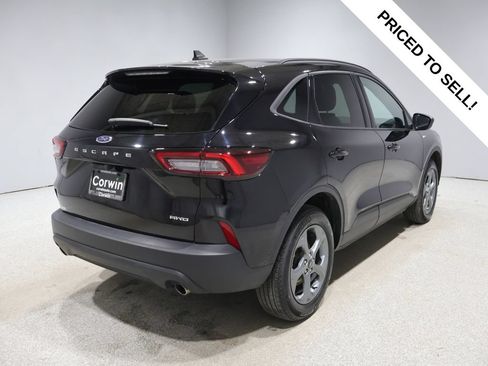 Used 2025 Ford Escape ST-Line AWD/4WD image 2