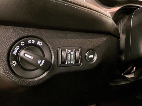 Used 2020 Dodge Challenger GT w/ Plus Package image 30