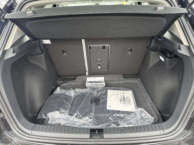 New 2026 Volkswagen Taos S FWD image 5