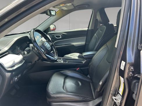 Used 2022 Jeep Compass Latitude AWD/4WD image 10