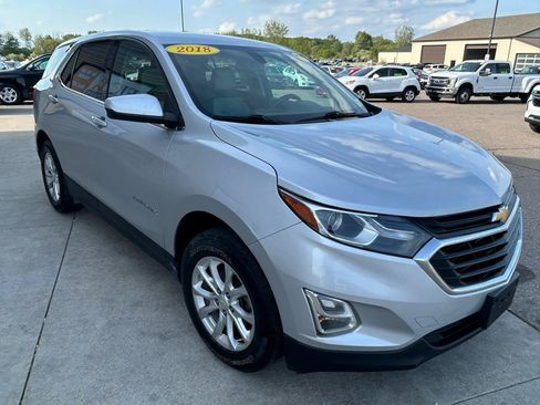 Used 2018 Chevrolet Equinox LT AWD/4WD image 3