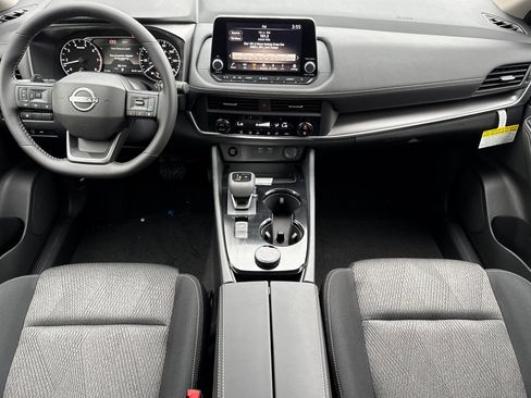 New 2026 Nissan Rogue SV image 10