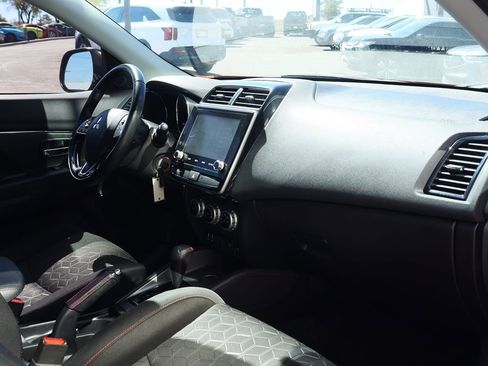 Used 2022 Mitsubishi Outlander Sport LE image 35