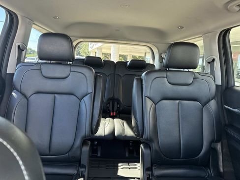 Used 2023 Jeep Grand Cherokee L Limited image 9