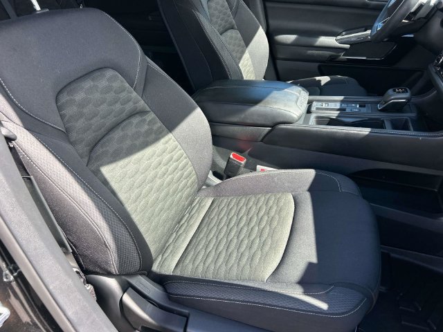Certified 2024 Nissan Pathfinder S FWD image 24