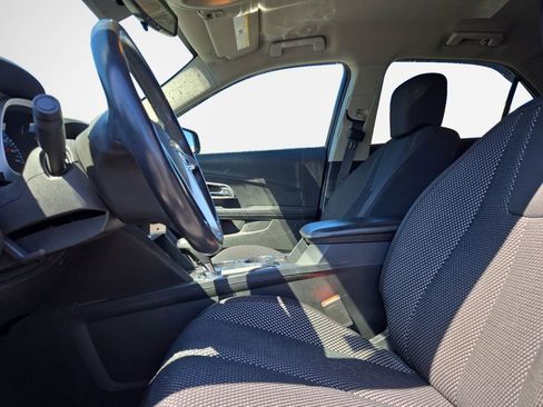 Used 2017 Chevrolet Equinox LT w/ Convenience Package image 12