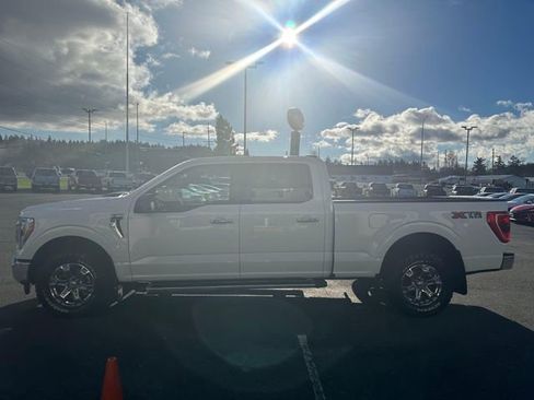 Used 2023 Ford F150 XLT w/ Equipment Group 302A High image 5