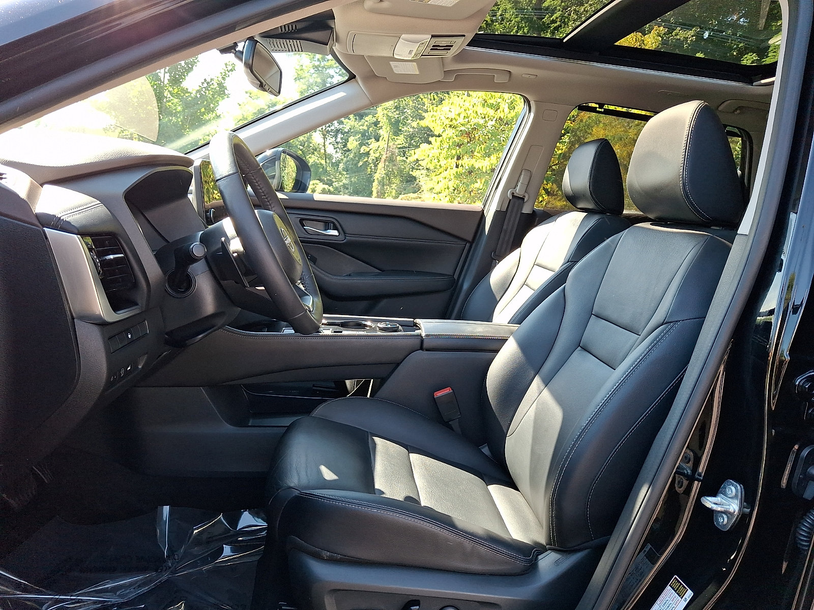 Certified 2023 Nissan Rogue SL w/ SL Premium Package AWD/4WD image 13