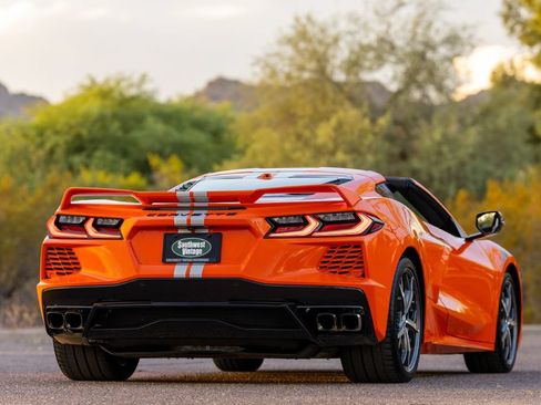 Used 2021 Chevrolet Corvette Stingray Premium Cpe w/ Z51 Performance Package RWD image 17